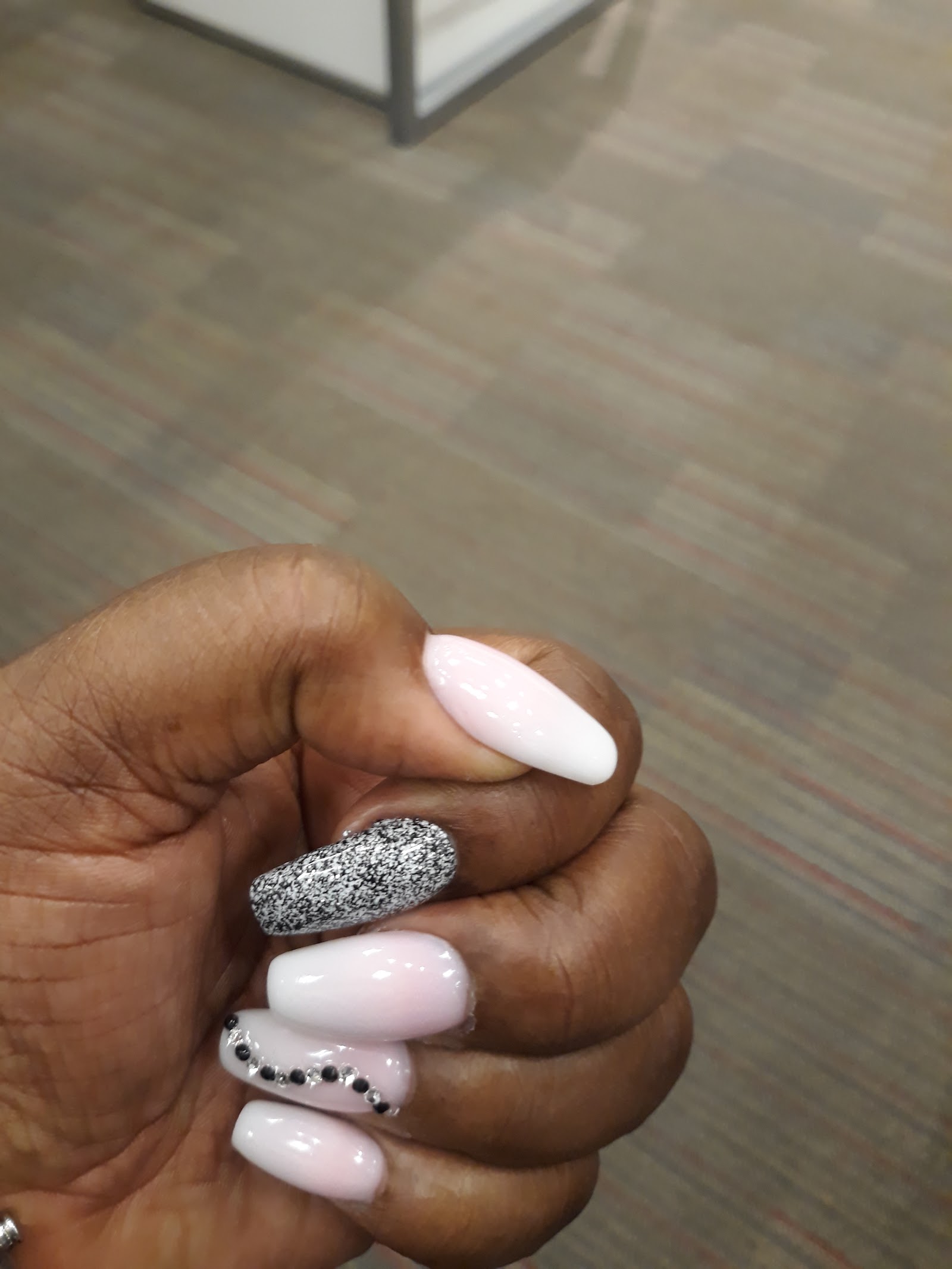 Polished Lashes & Nails nail photo 2